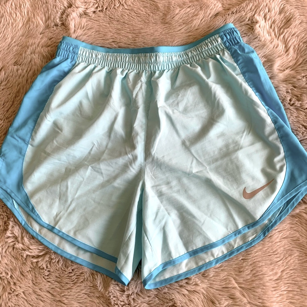 Nike Tempo Lux 3” Running Shorts